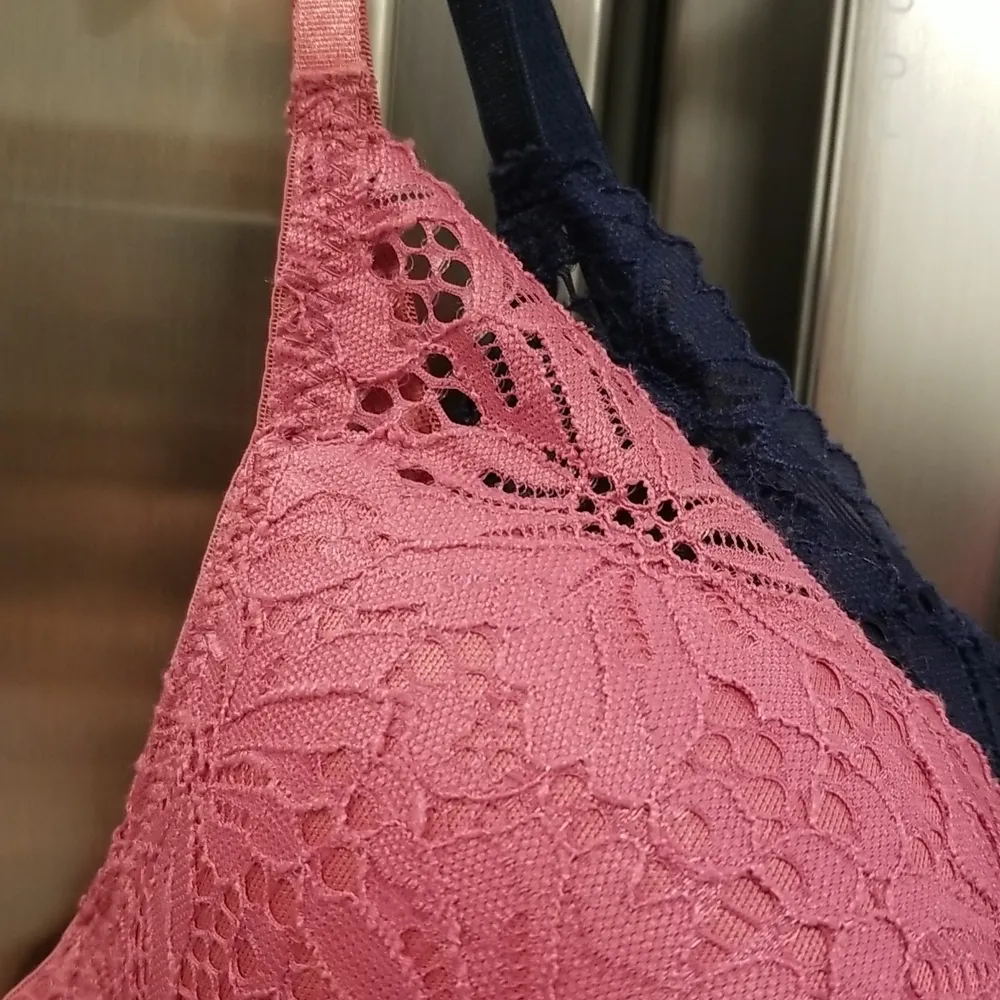 đź’•LAURA ASHLEYđź’• 2 Pack Bras ~ Pink & Blue Lace 34C NWT - Image 9