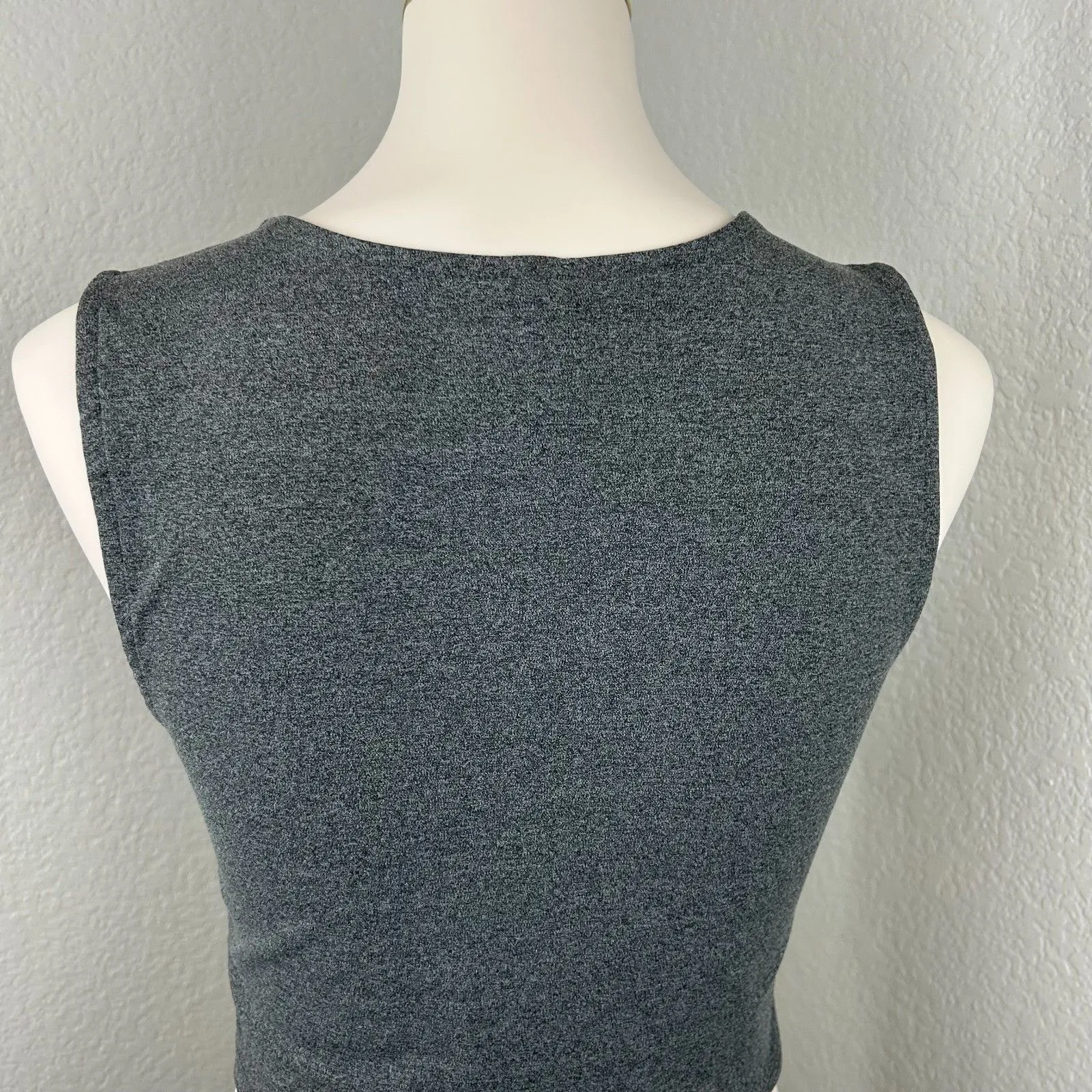 Yogalicious Pure Cloud Nicki Muscle Cropped Tank Top Stretch Black Women's M - Image 3