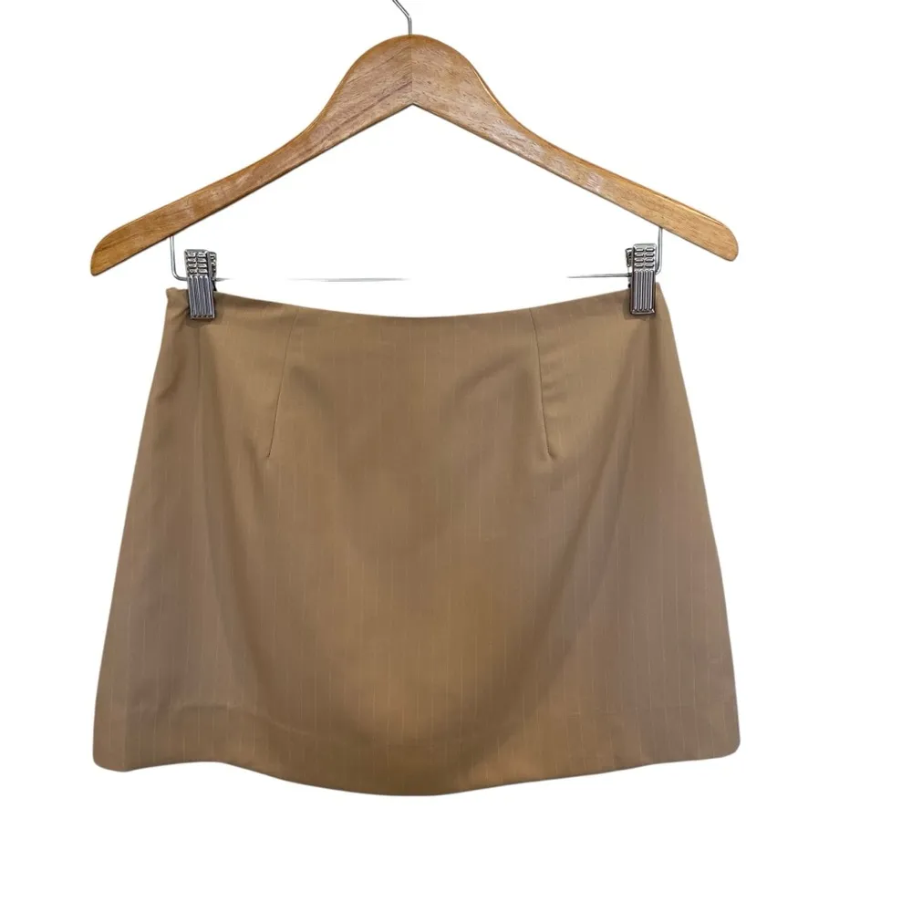 Nia The Brand Brea Skort In Dune - Image 7