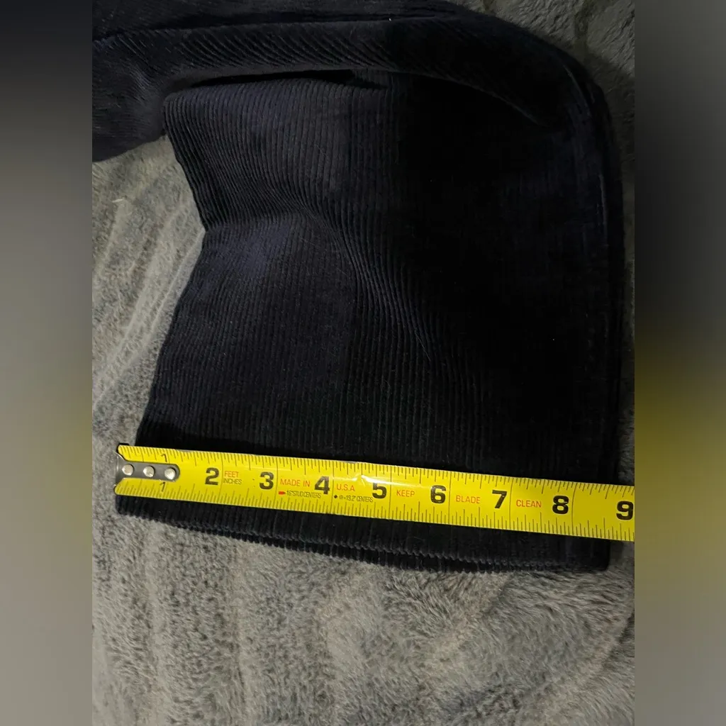 Jones New York Sport 2%Spandex
Navy Blue Corduroy Pants
Size 8 - Image 12
