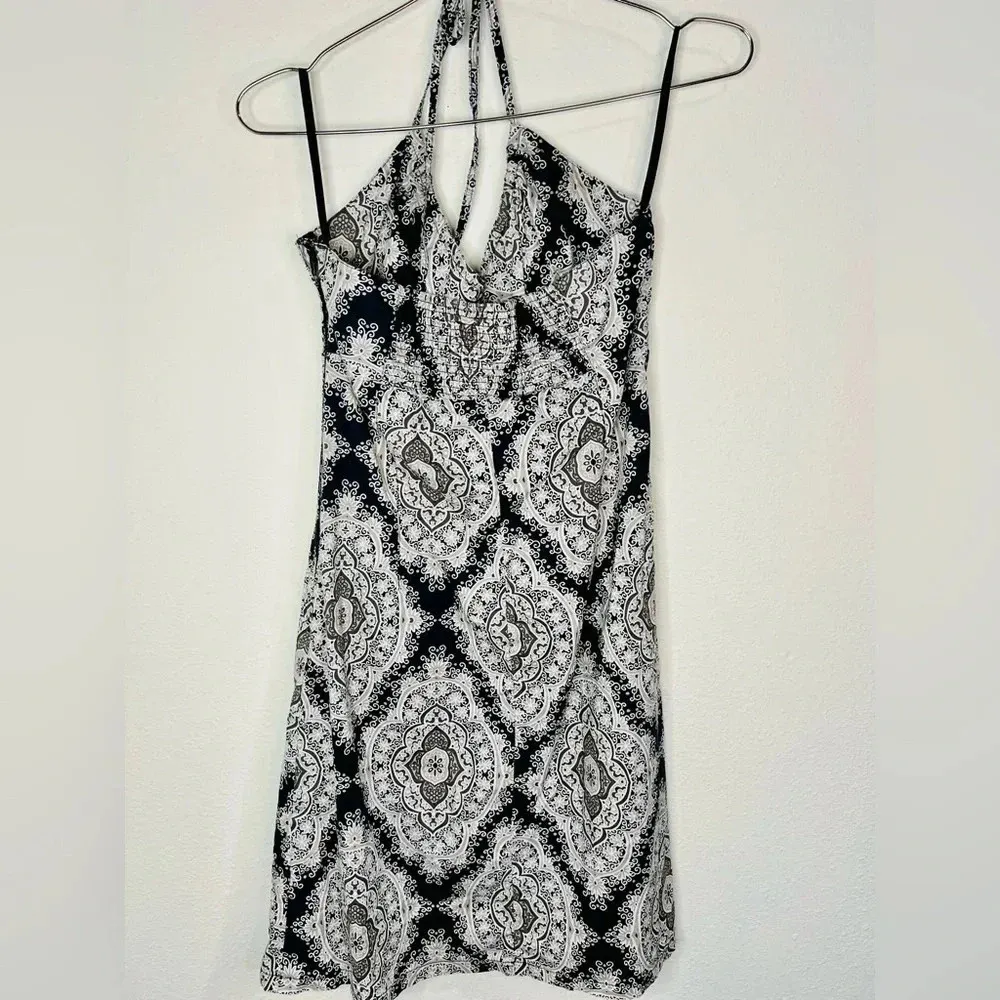 H&M Elegant Halter Neck Knee Length Dress Timeless Blue and White Baroque Print - Image 2