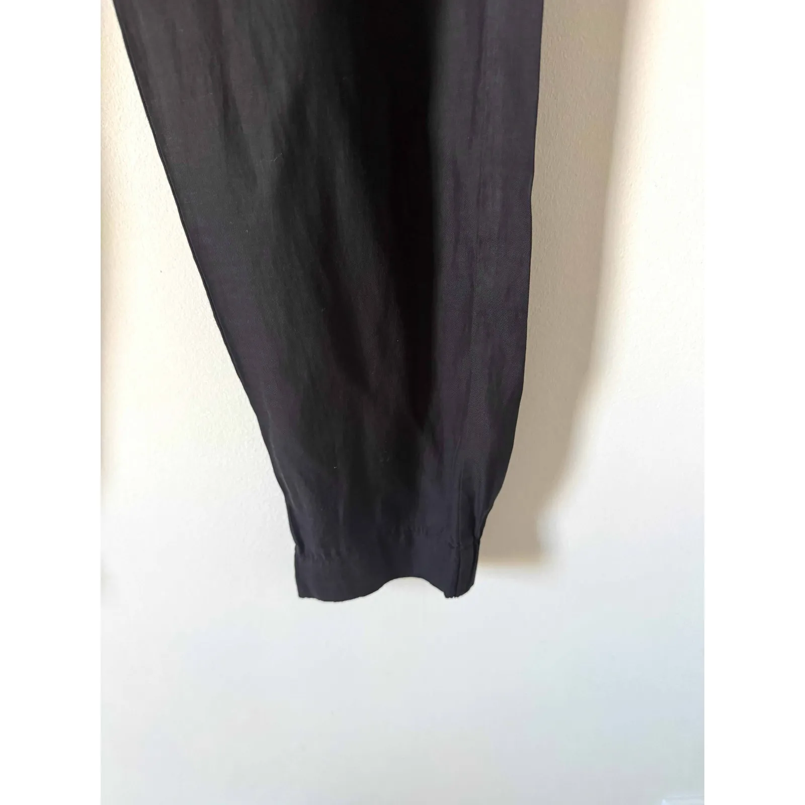 Vince Silky Jogger Pants Black Size 6 - Image 5
