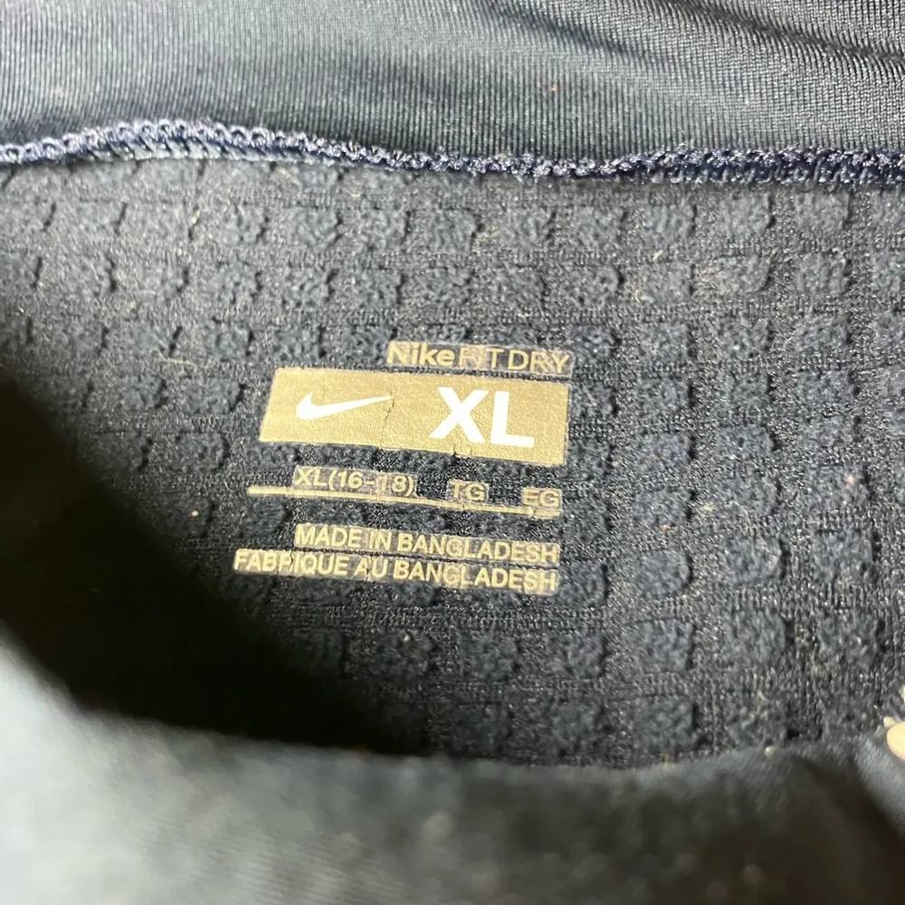 Vintage 2000s Nike US national team performance long sleeve shirt - Image 3