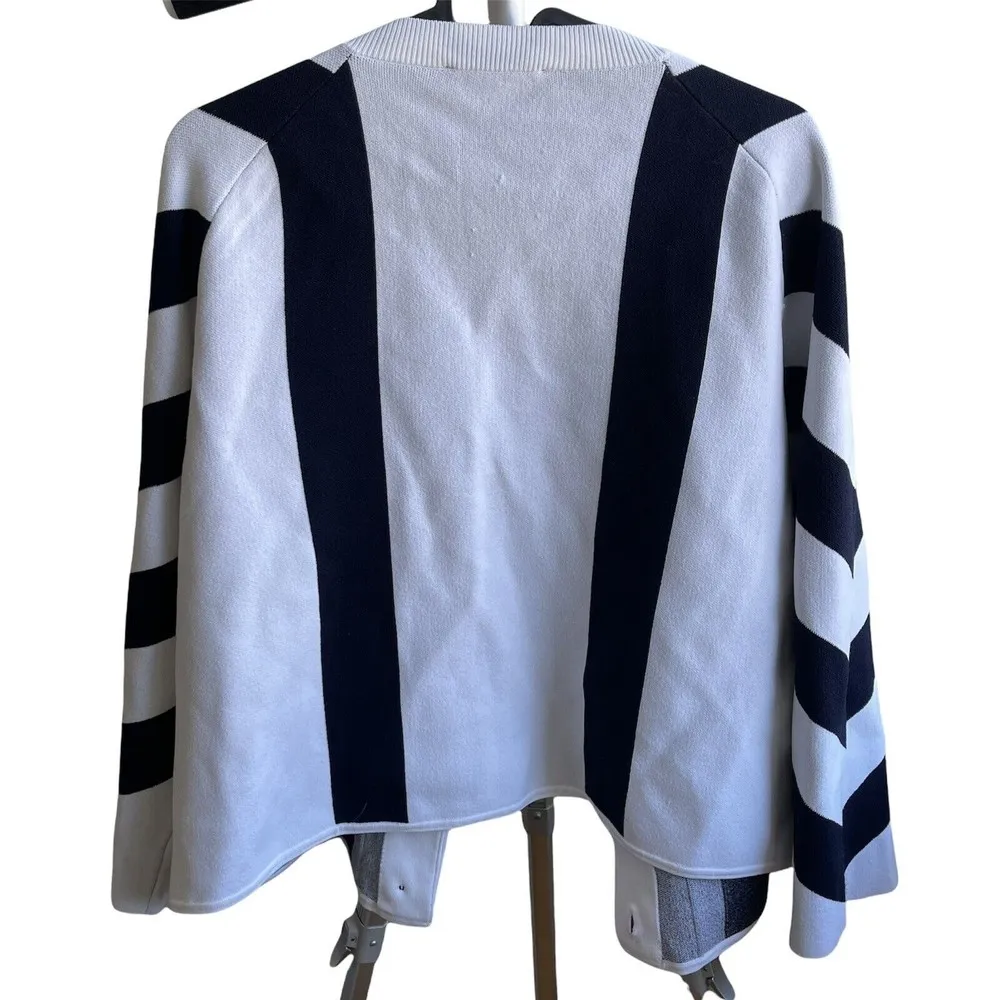 Pre Owned ANN TAYLOR Black And White Striped Cardigan With Full Buttons - Image 2