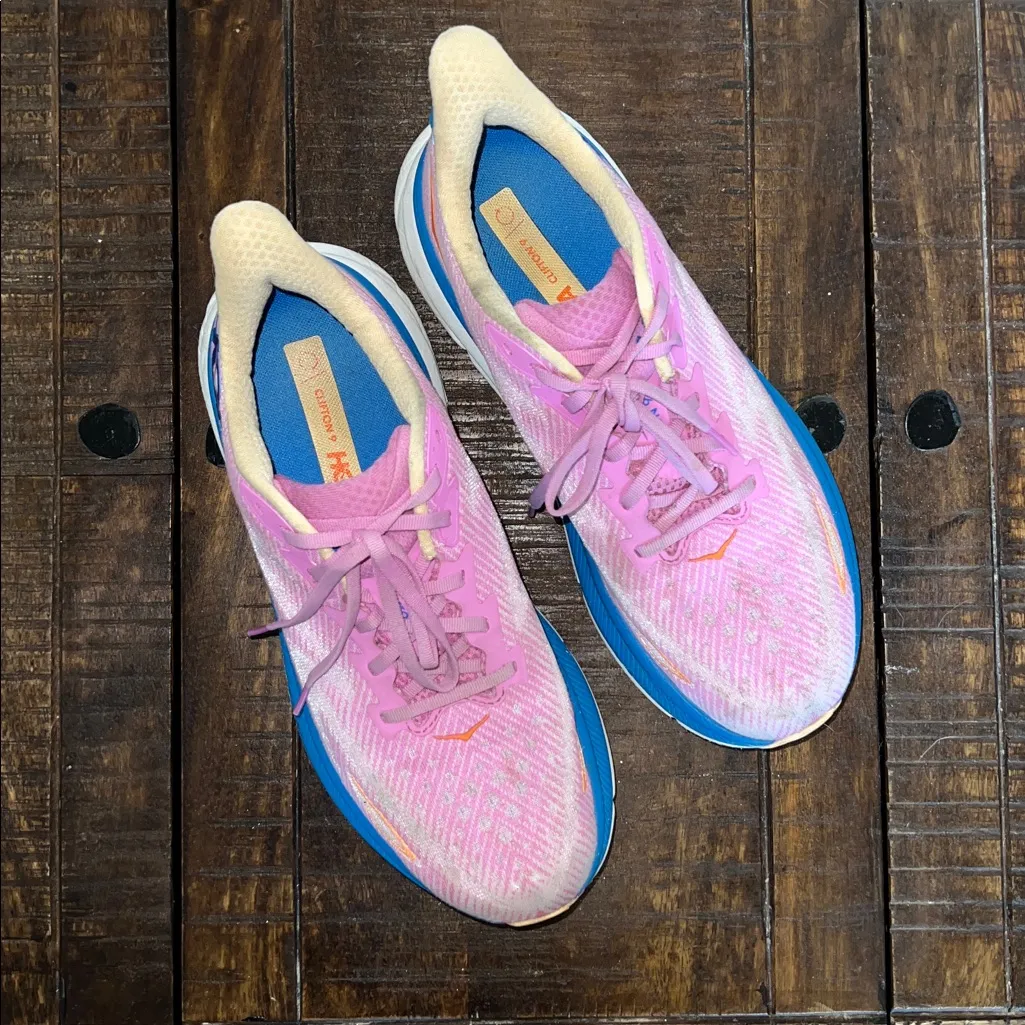 Hoka Clifton 9 Running Athletic Shoes in a pink Sz 10 Women's F27223D - Image 8