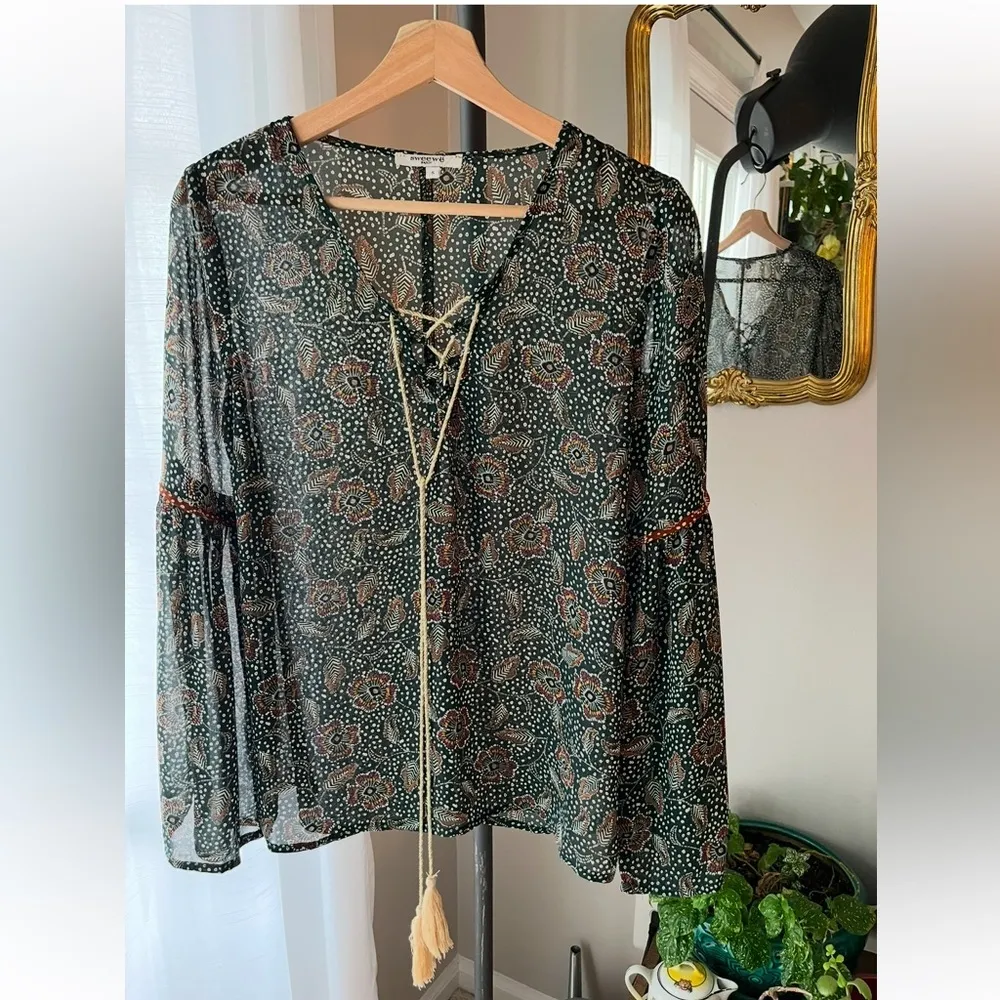 Sweewë Paris Bohemian/Boho Style Sheer Peasant Blouse‎ - Image 2