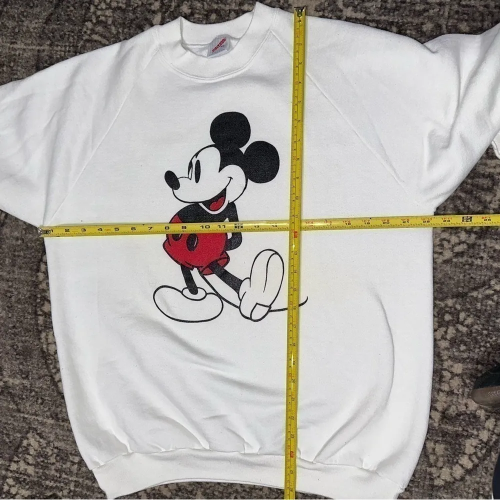 Vintage 1980’s Jerzees Mickey Mouse Uni-Sex XL White Shoes Pullover Sweatshirt - Image 8
