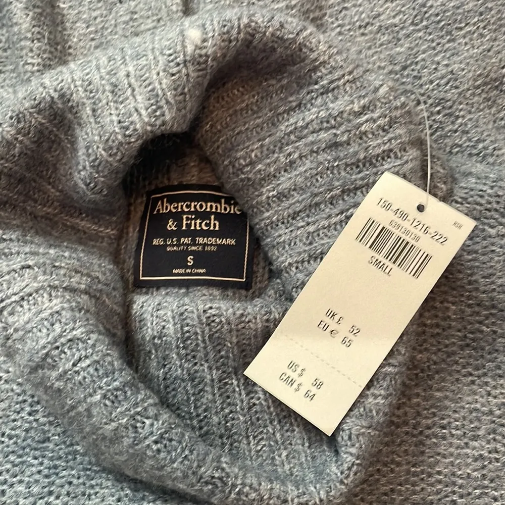 Abercrombie and Fitch Turtleneck Sweater - Image 3