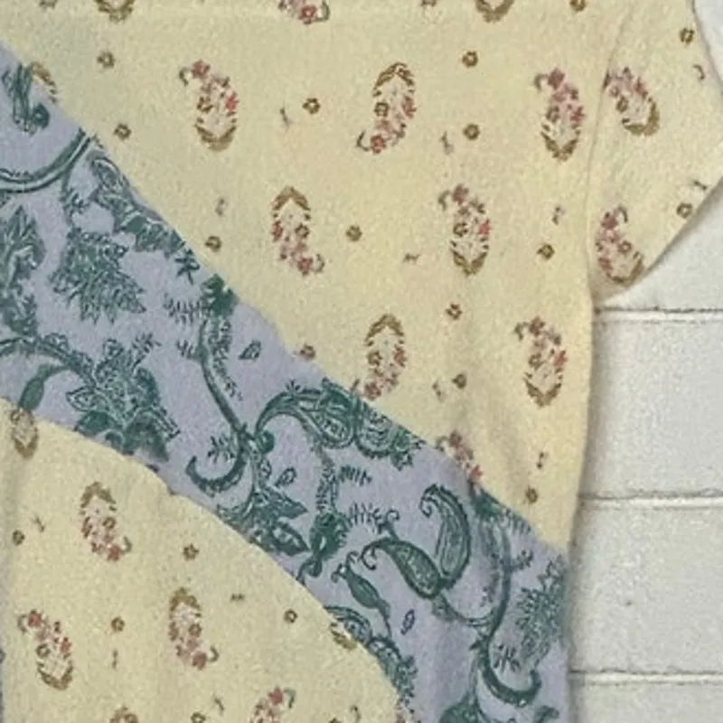 Urban Outfitters - Floral Paisley
Patchwork Bodycon Dress in Yellow Blue size M - Image 7