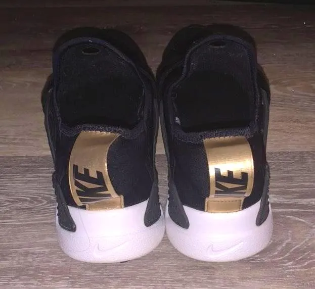 Nike Tennishoes - Image 3