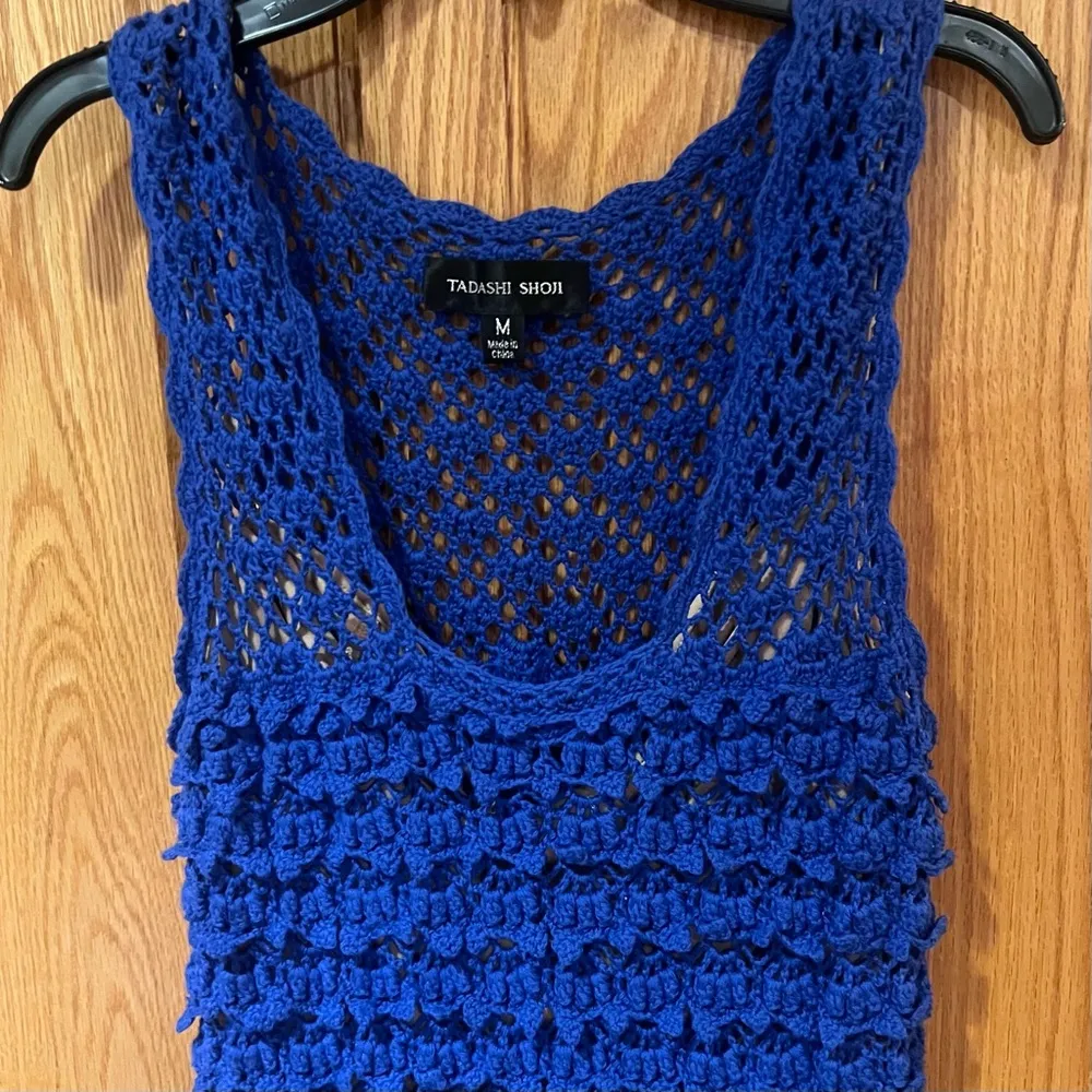 Tadashi Shoji Alana Crochet Knit Dress in Cobalt Blue w/ Nude Lining Size Medium - Image 6