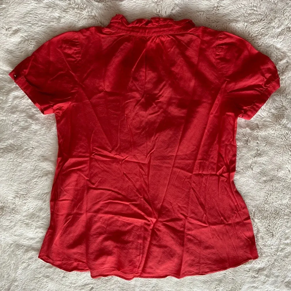 Women’s EUC Burberry London Blue Label (Japan) Coral Eyelet Red Blouse size 38 - Image 2