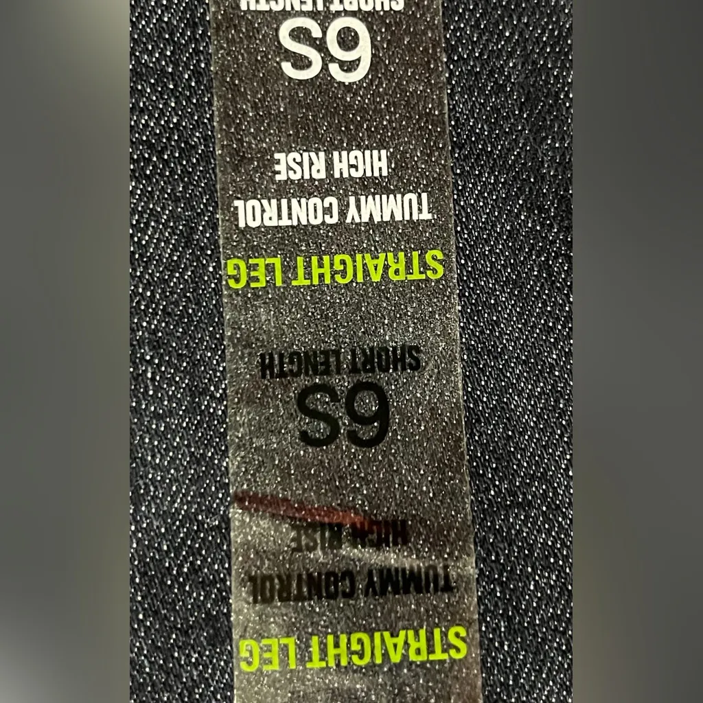 Style & Co. Women’s DENIM STRAIGHT LEG  HIGH RISE  Size 6S Dark Blue - Image 4