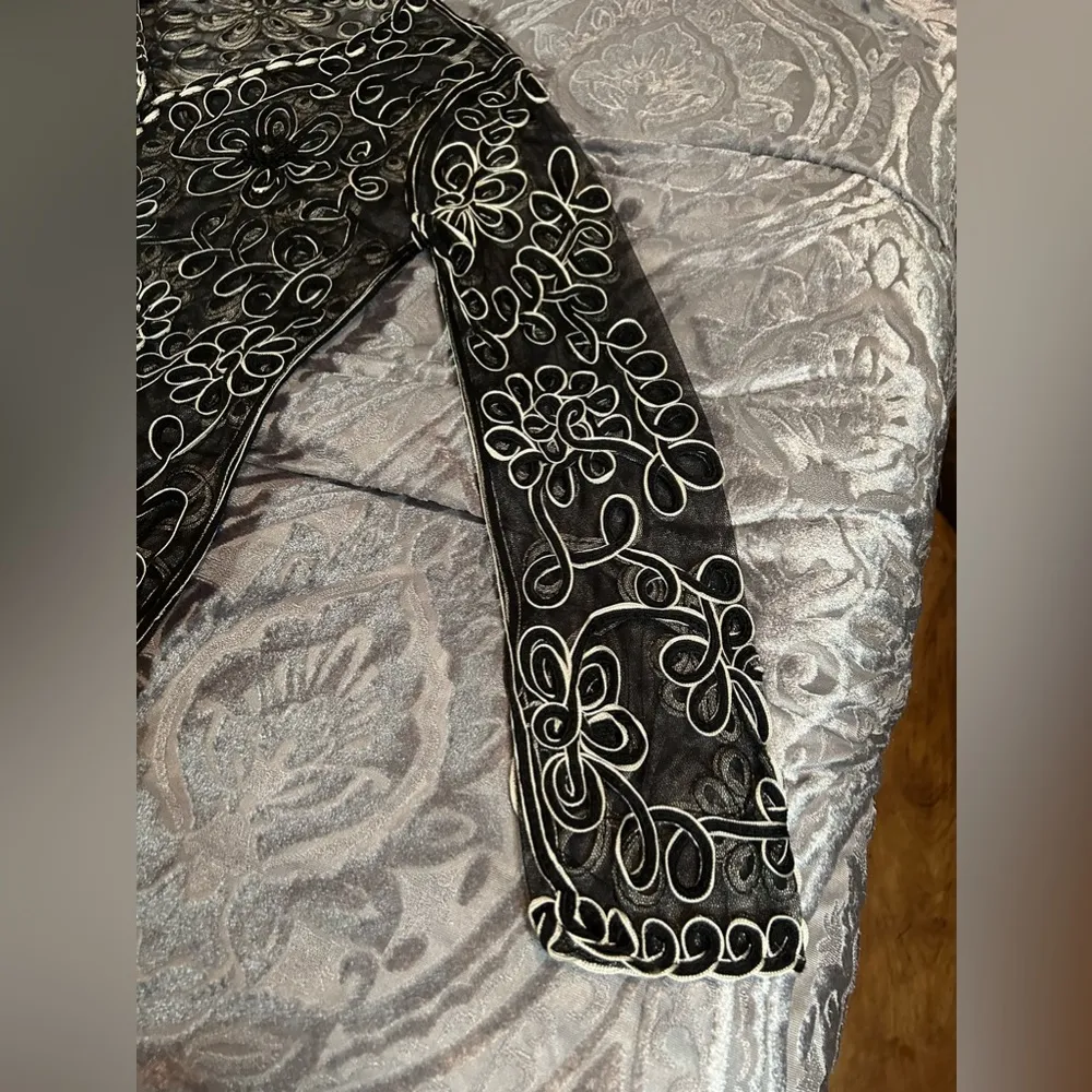 Compliments Sheer Floral & Loop Style Cardigan Small Black - Image 8