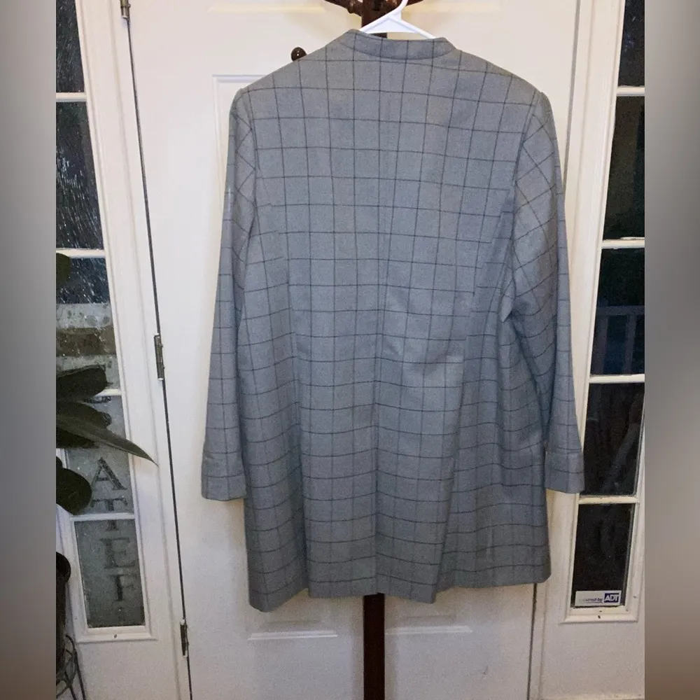 Calvin Klein Nwot  GREY AND BLACK BLAZER SIZE 14W - Image 2