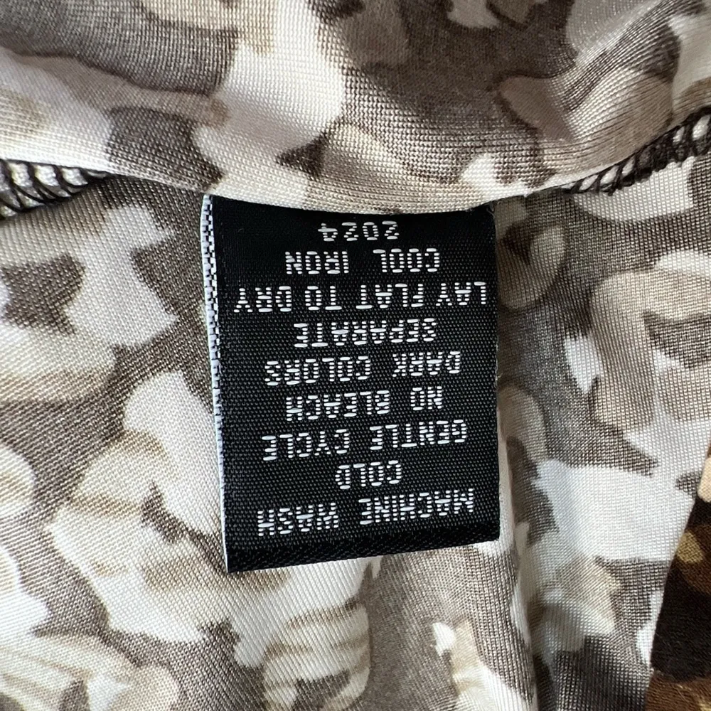 Rafaella Leopard Print Twist Front V Neck‎ Stretch Blouse Top - Image 8