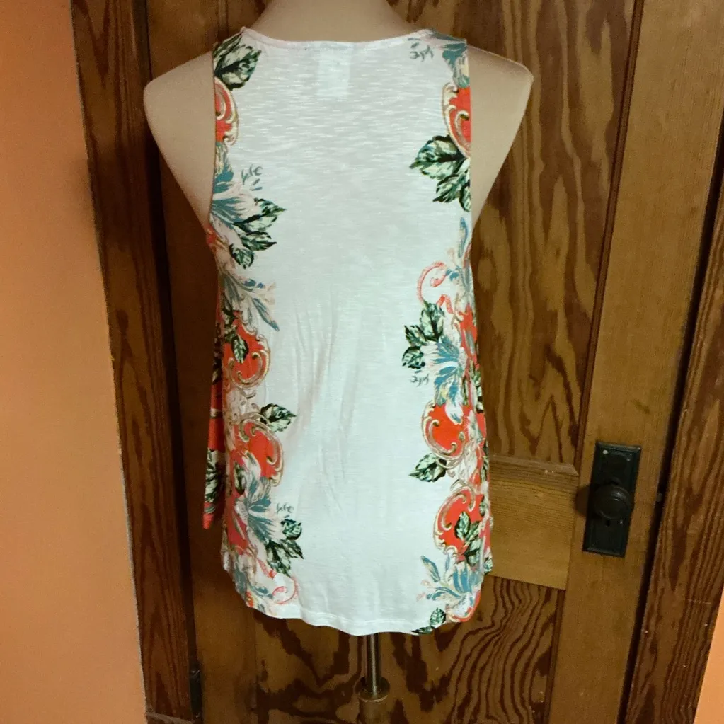 Akemi + Kin Anthropologie floral button down tank top - Image 6