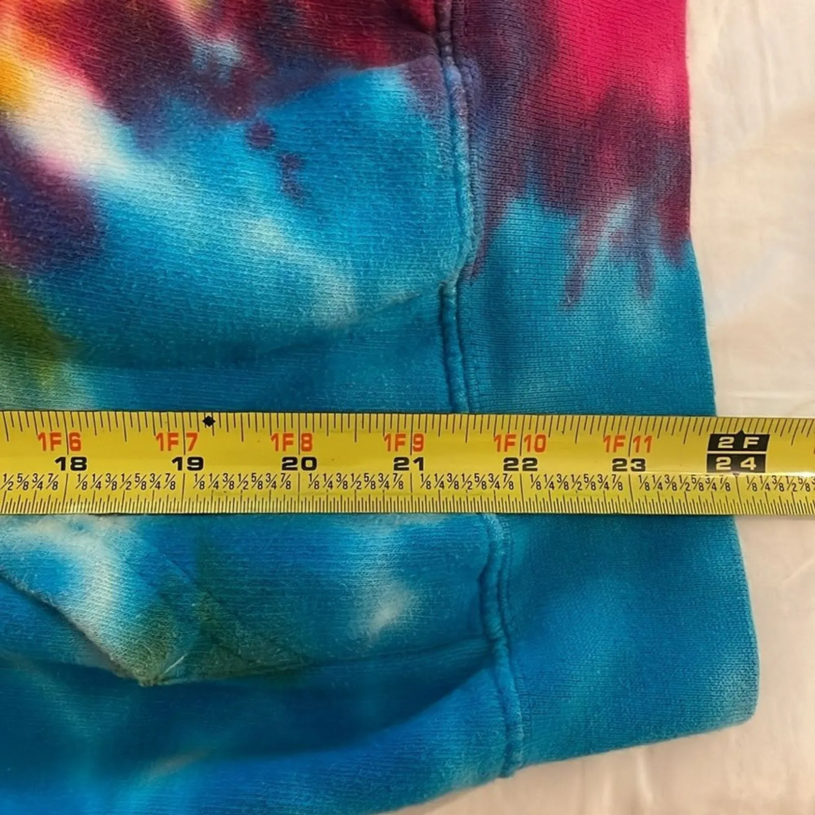 Smellybelly TV Tie Dye Pullover Hoodie Sweatshirt Adult Size Small Colortone Gold - Image 9