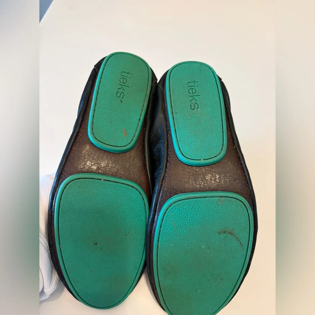 Tieks matte black  leather ballet flat size 7 note  photos - Image 9