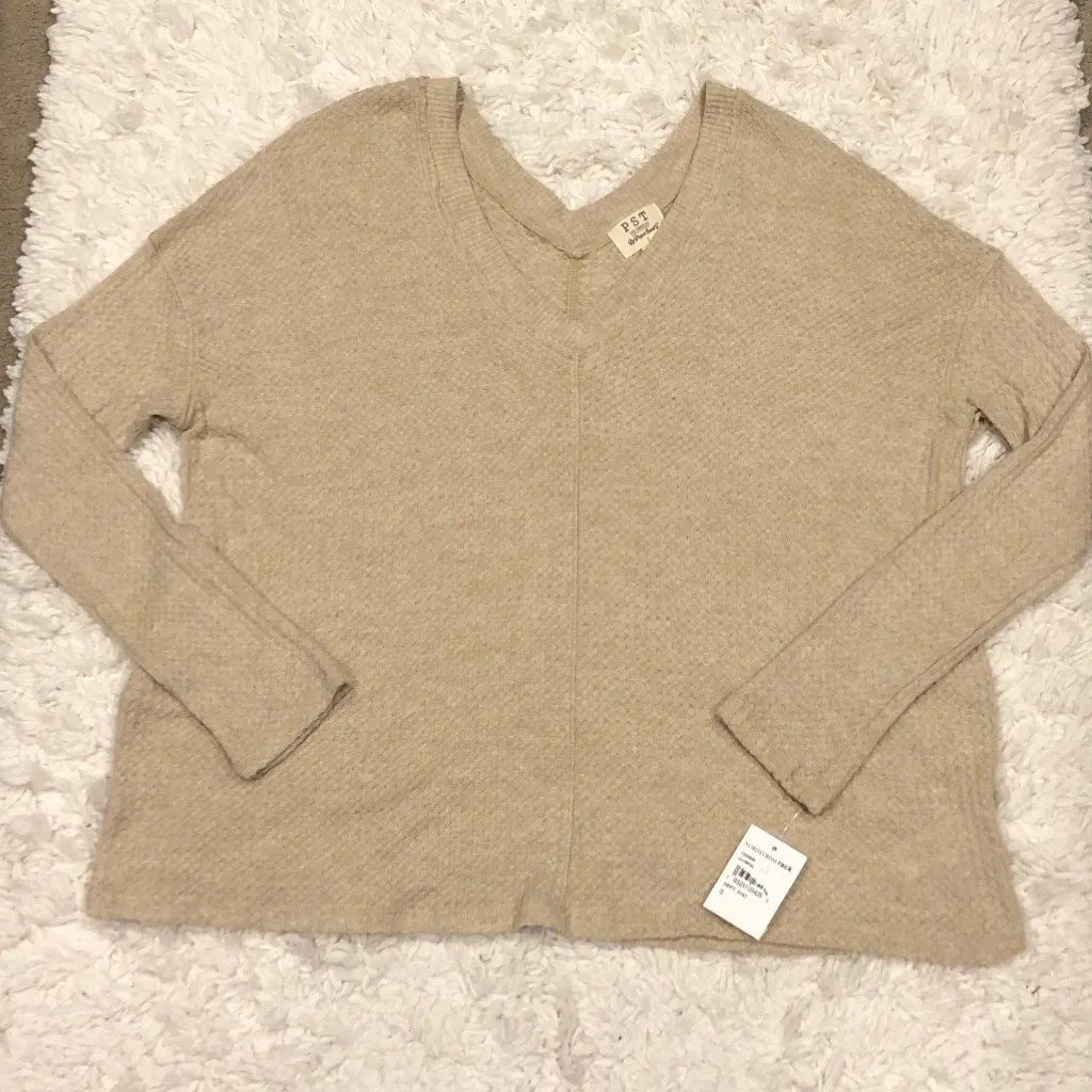 PST by Project‎ Social T V-Neck Thermal Top Cream Small - Image 3