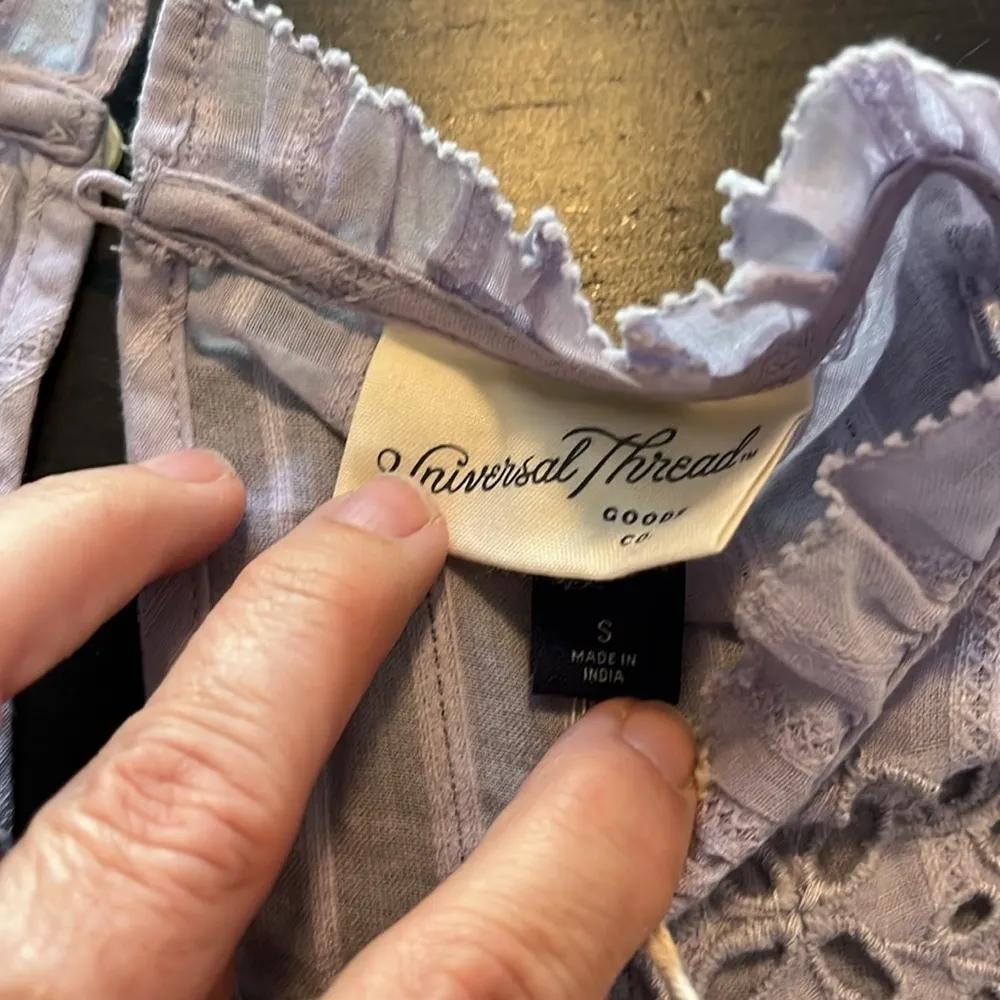 Universal Thread blouse in lavender purple size small. Made in India .NWT - Image 2