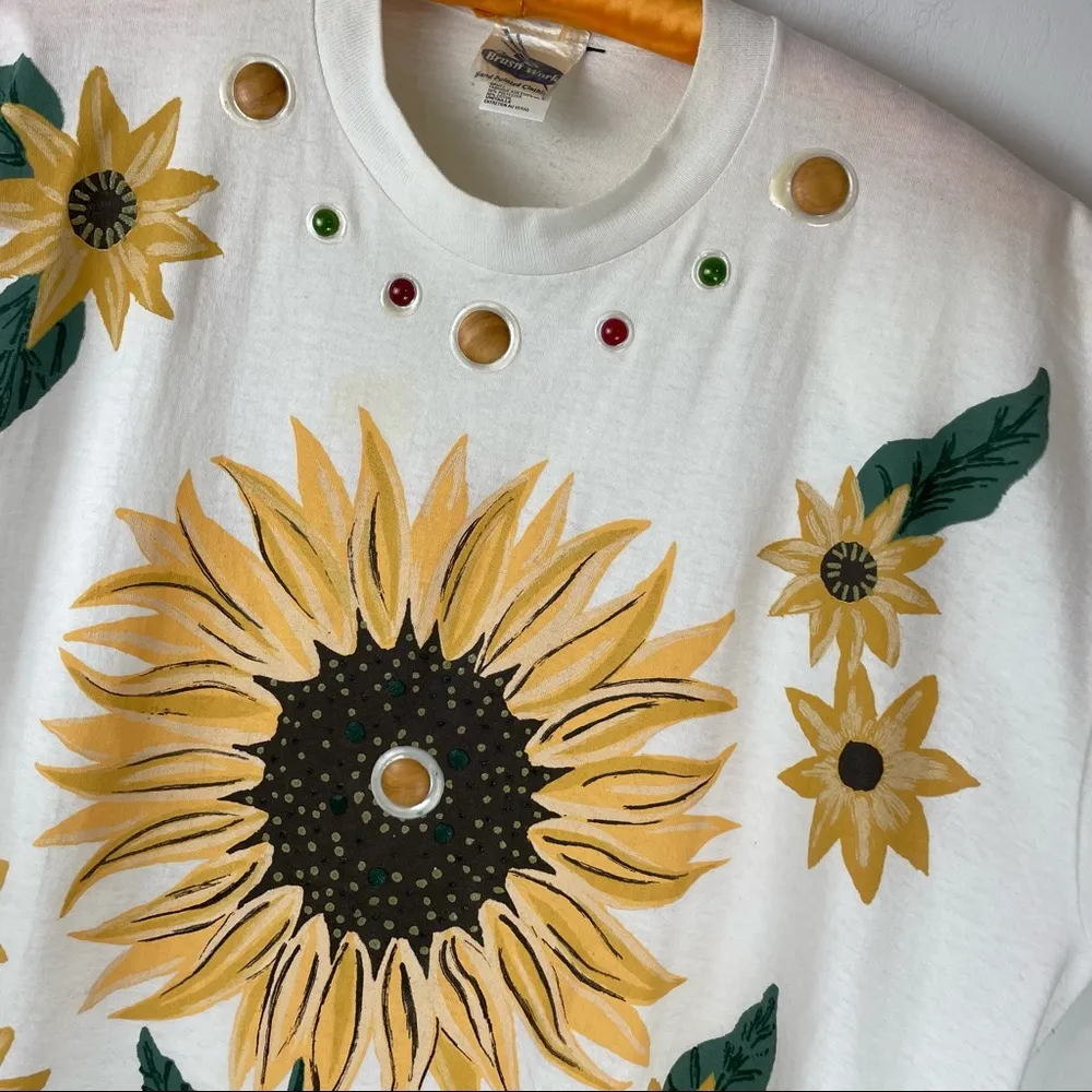 Vintage Brush Works Art to Wear Sunflower Hand Painted Tshirt Single Stitch Boho White Size XL - Image 10