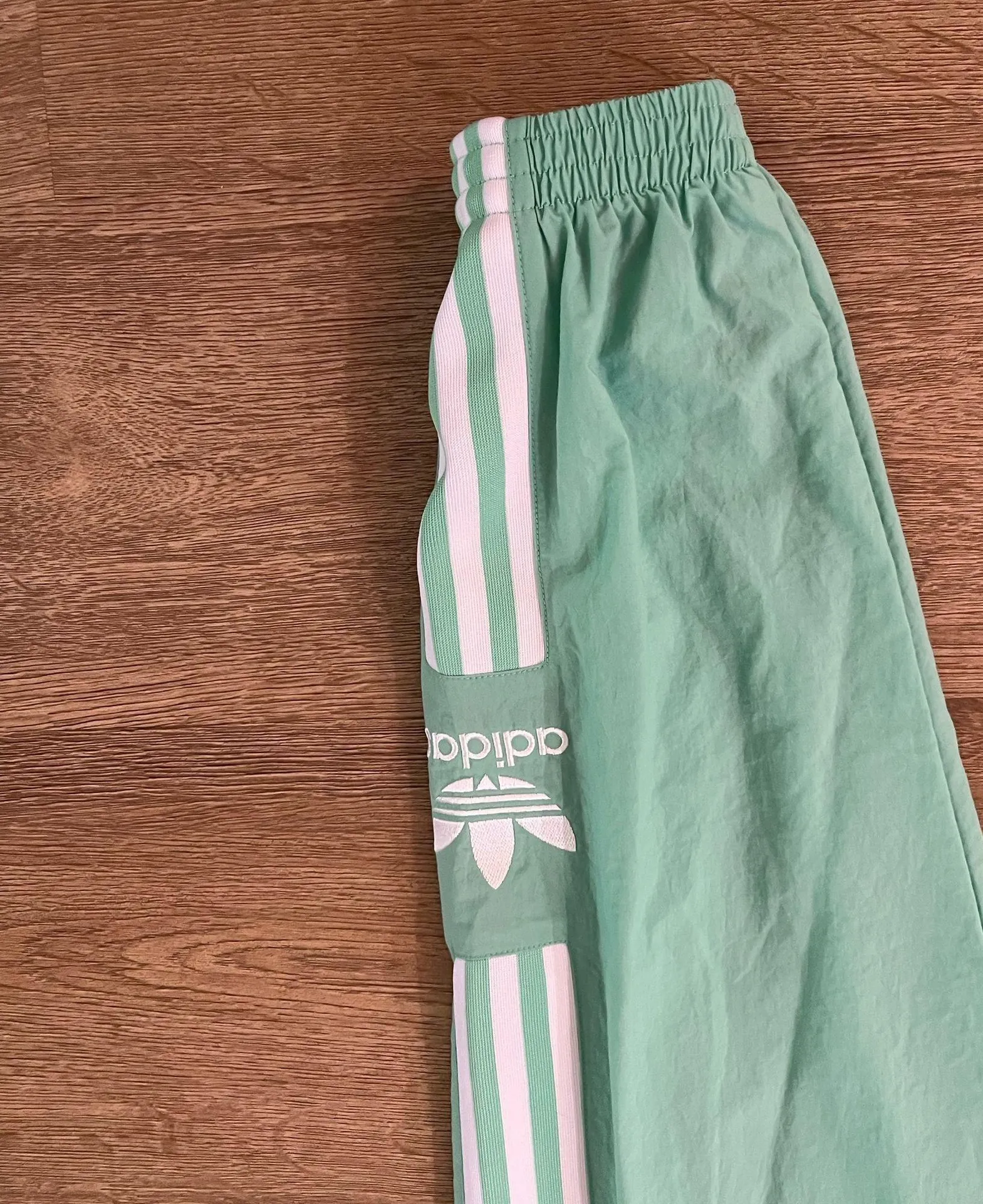 Adidas Originals Women’s Lock Up Track Pants Joggers Windbreakers - Image 3