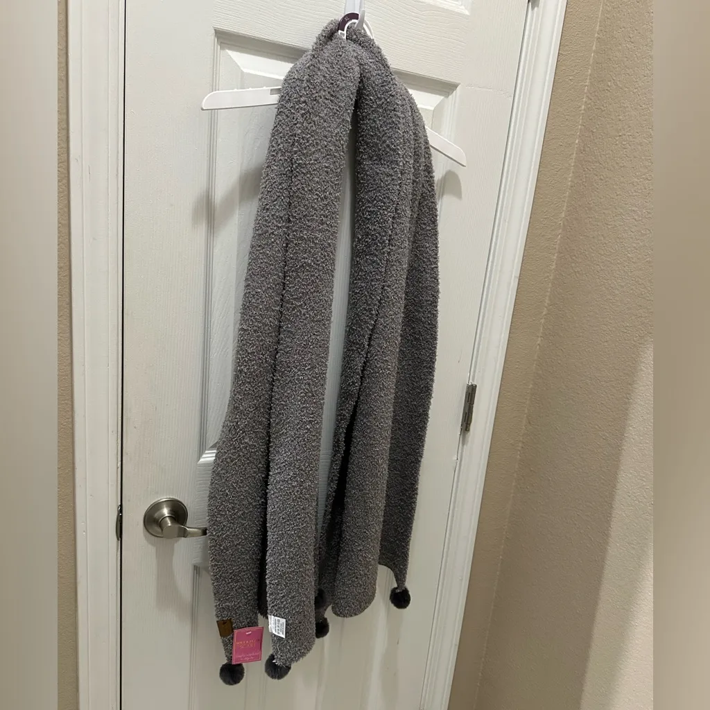 SIMPLY SOUTHERN soft & fuzzy gray scarf NWT - Image 7