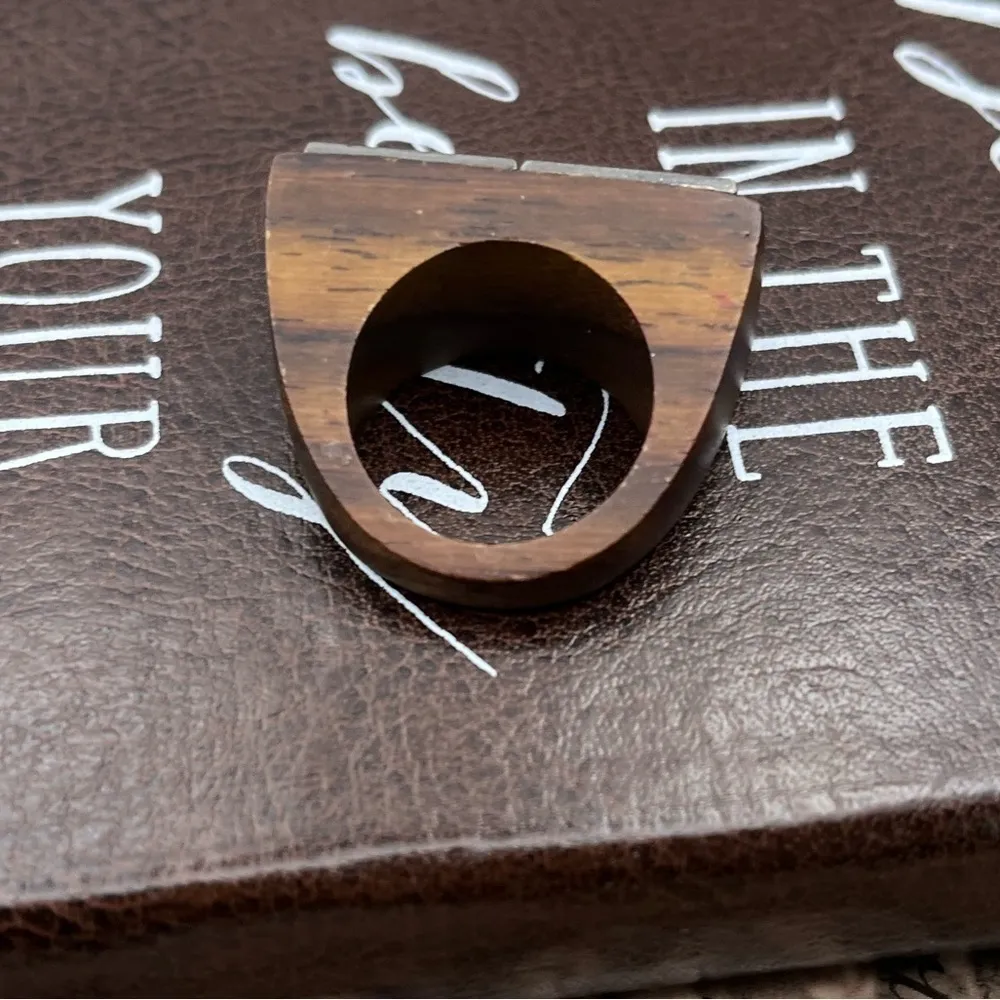 Vintage Wood & Metal “hi” Statement Ring Size 6.5 Boho Indie Unique Brown - Image 5