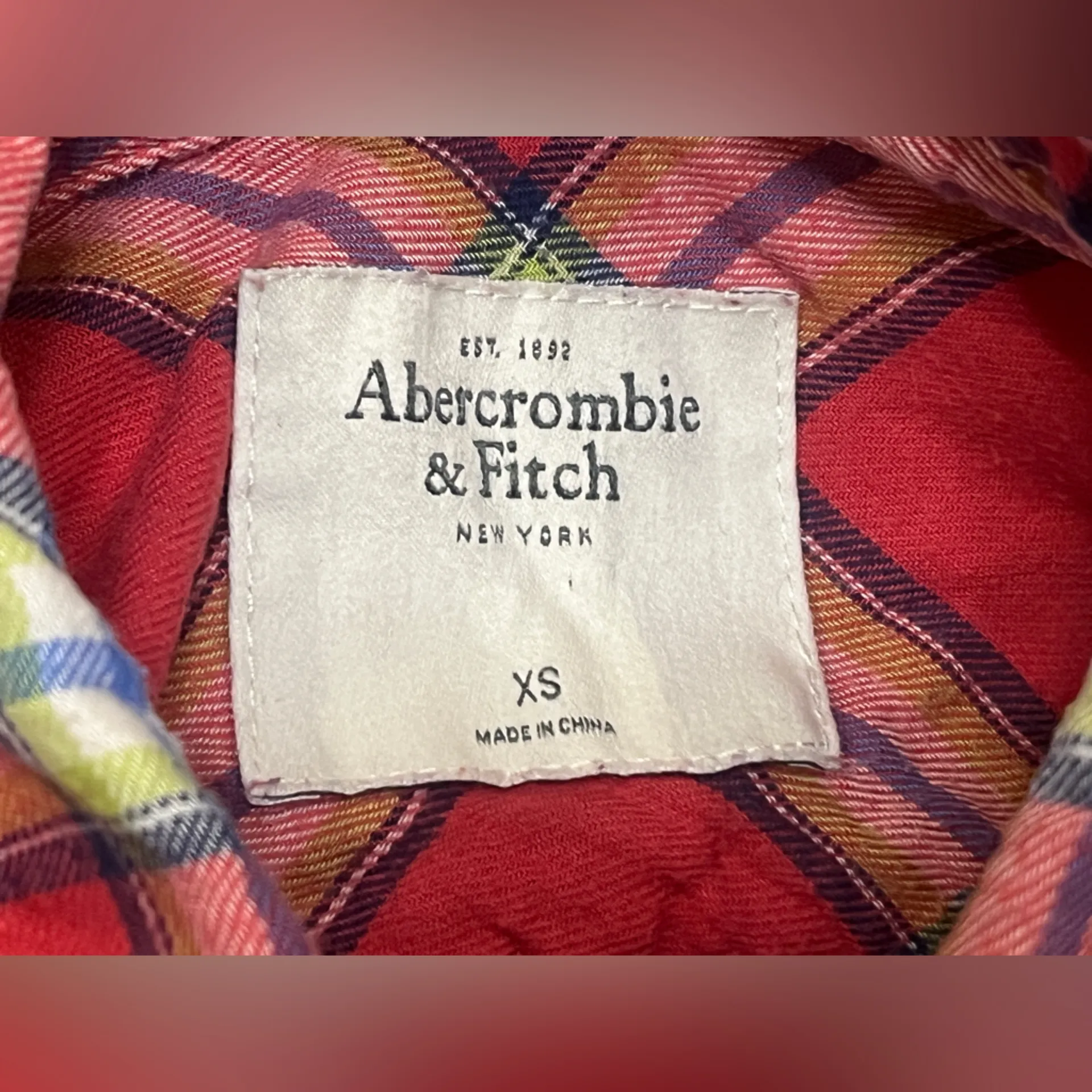 A&F Abercrombie & Fitch Plaid oxford Button Down 
MOOSE LOGO Size Xs - Image 4