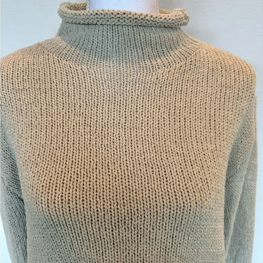 Abercrombie & Fitch Soft Sage Green Knit Sweater | oversized | EUC | XL - Image 4