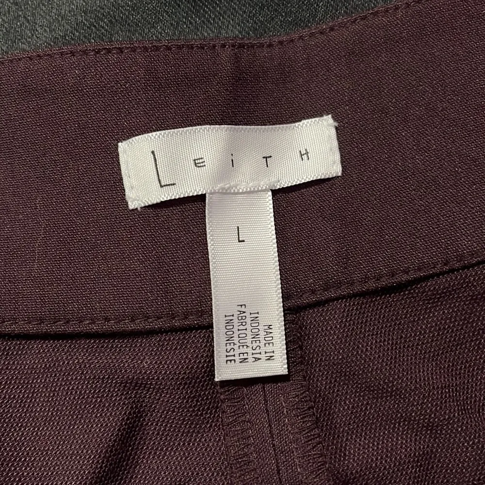 LEITH BURGUNDY FUDGE DRESS CAPRIS - Image 4