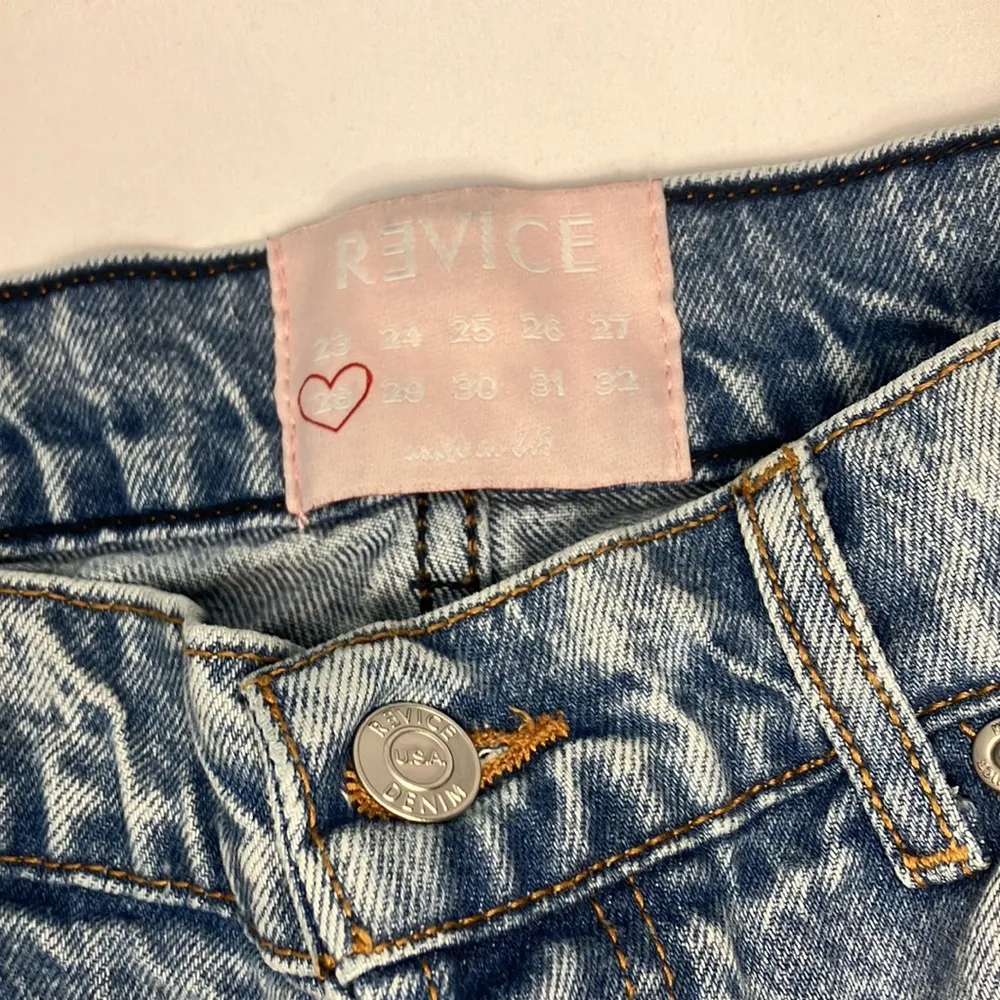 Revive California distressed straight leg denim jeans woman’s size 28 - Image 4