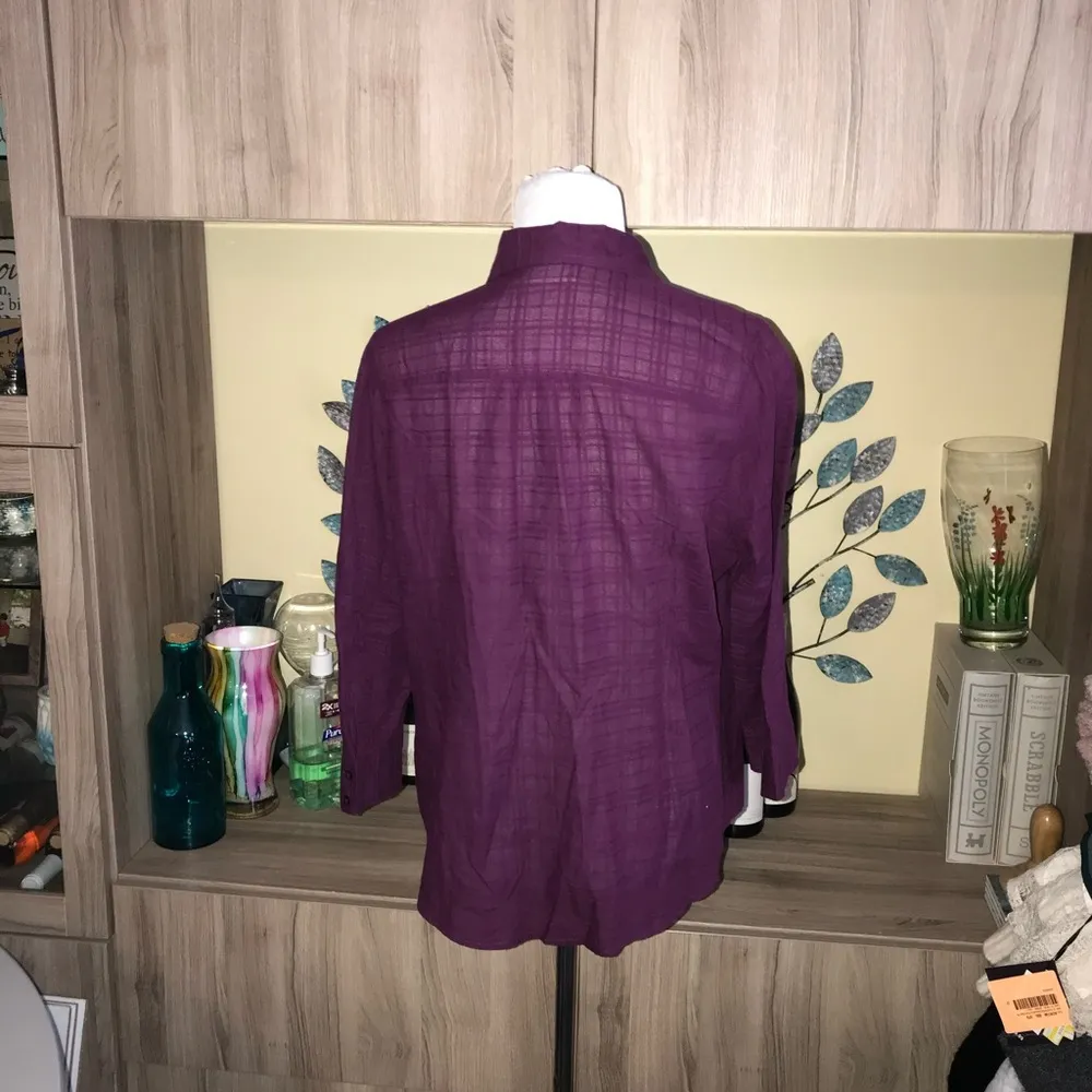 St. John’s Bay Button Down 0938 - Image 2