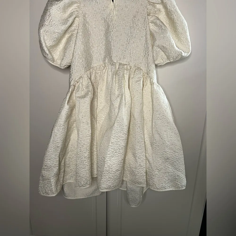 Cottagecore Fairy Brocade Puff Sleeve Voluminous Dress Size 6 - Image 6