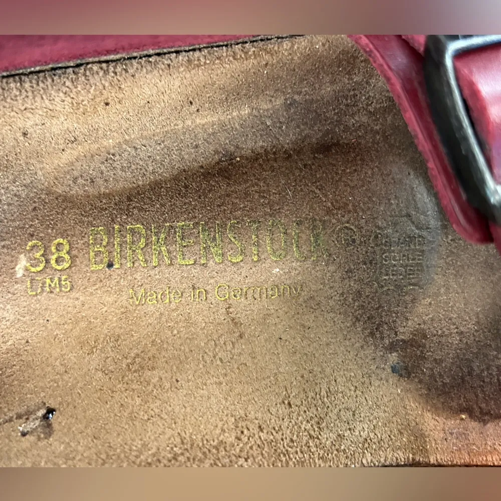 Women’s “Arizona” Birkenstocks sandals. Sz 38 - Image 4