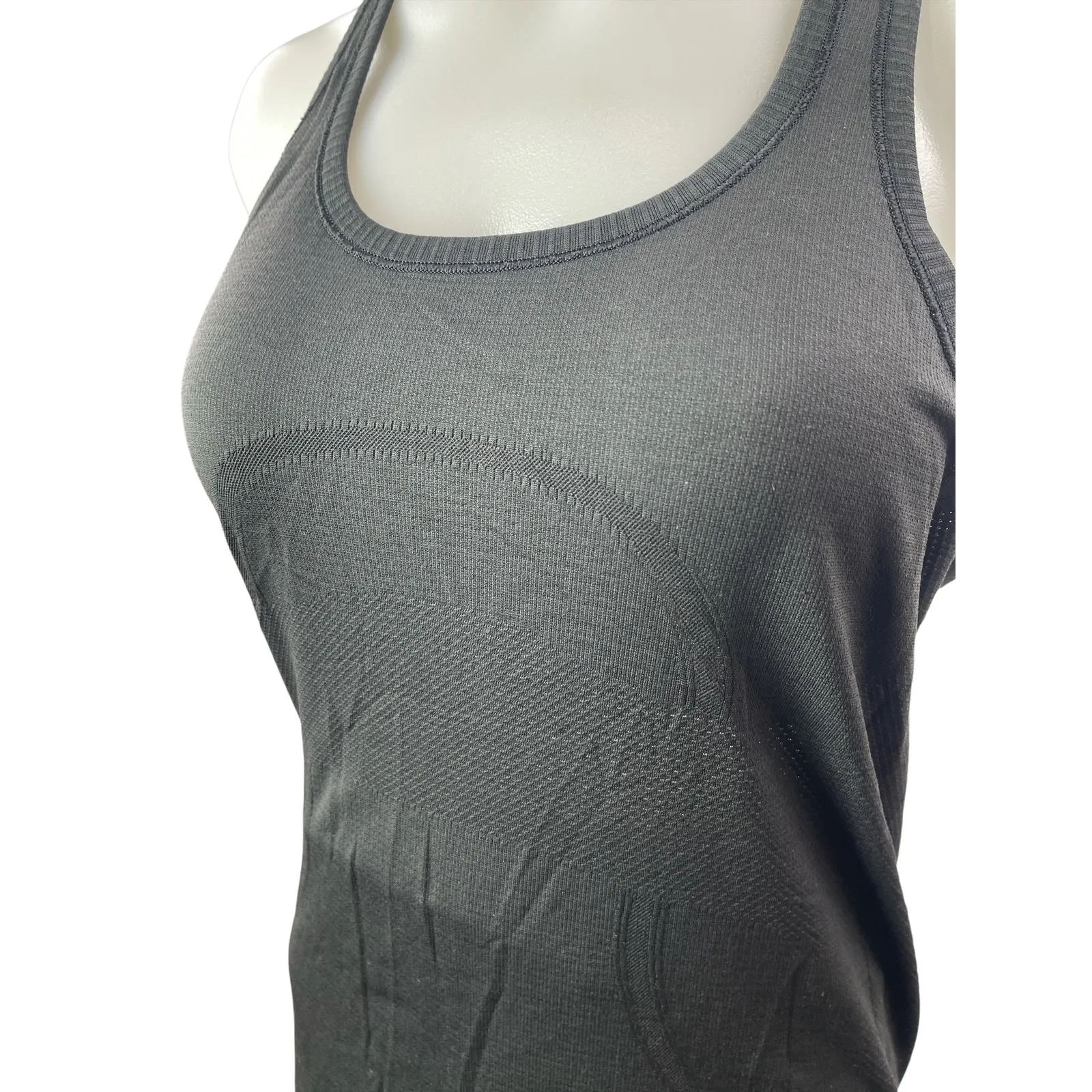 Lululemon Swiftly Tech Women's Black Racerback Yoga Athletic Tank Top Size 8 - Image 3