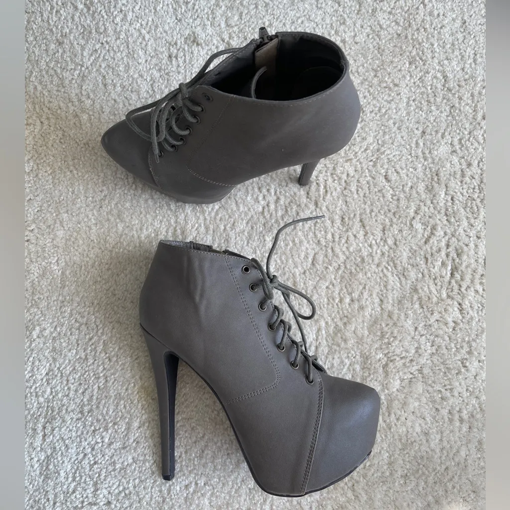 Platform Stiletto Gray Lace-Up Ankle Boots - Image 2
