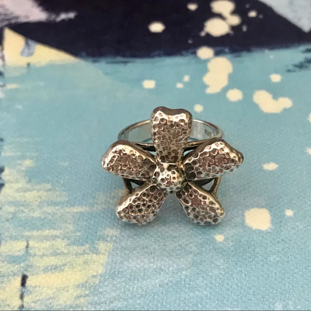 Silpada Rare Silver Five Petal Flower Ring Size 8 - Image 5