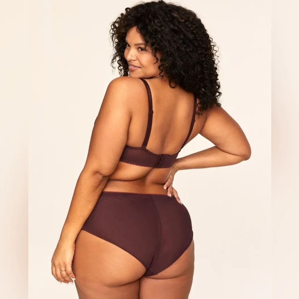 Cinthia Unlined Plus Set - Image 4