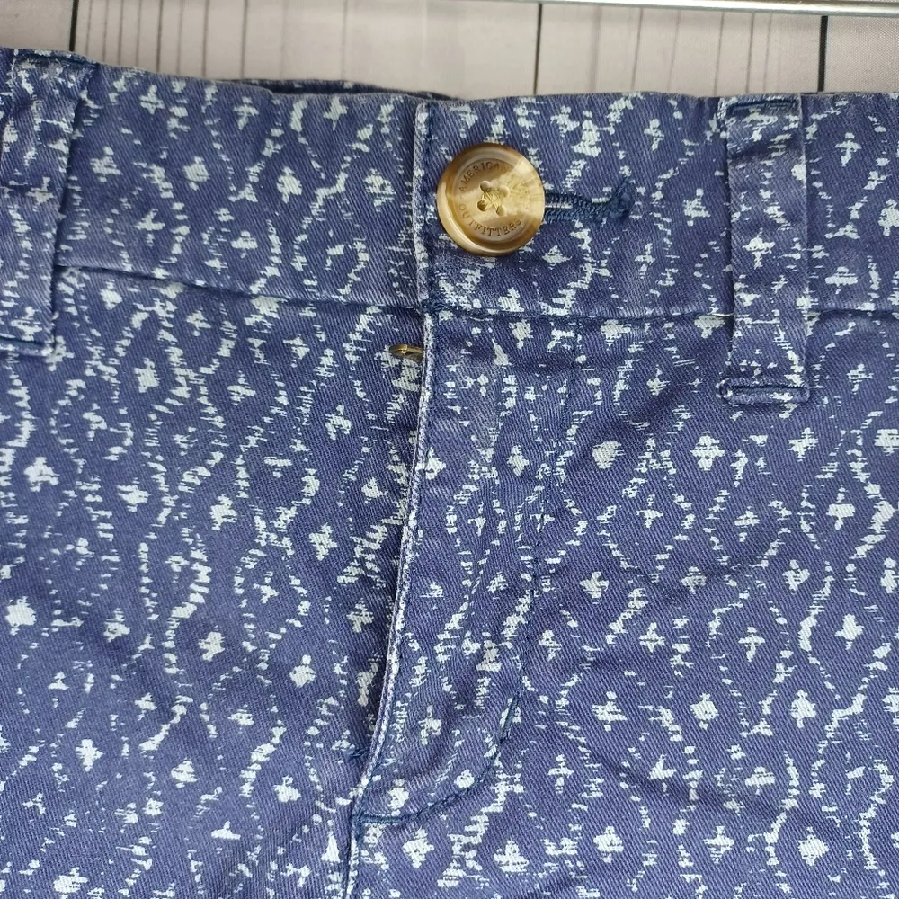 American Eagle Outfitters Stretch Shortie Blue Patterned Women's Shorts - Image 4