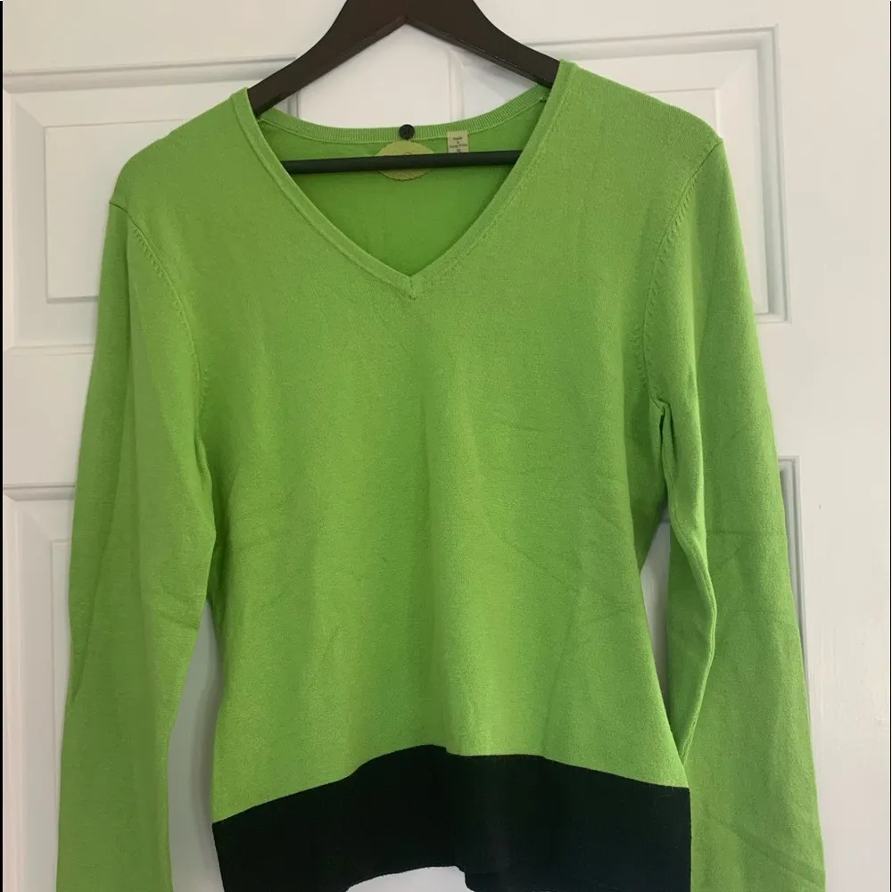 Rarely Worn Lime Green and Black Sweater - Image 2