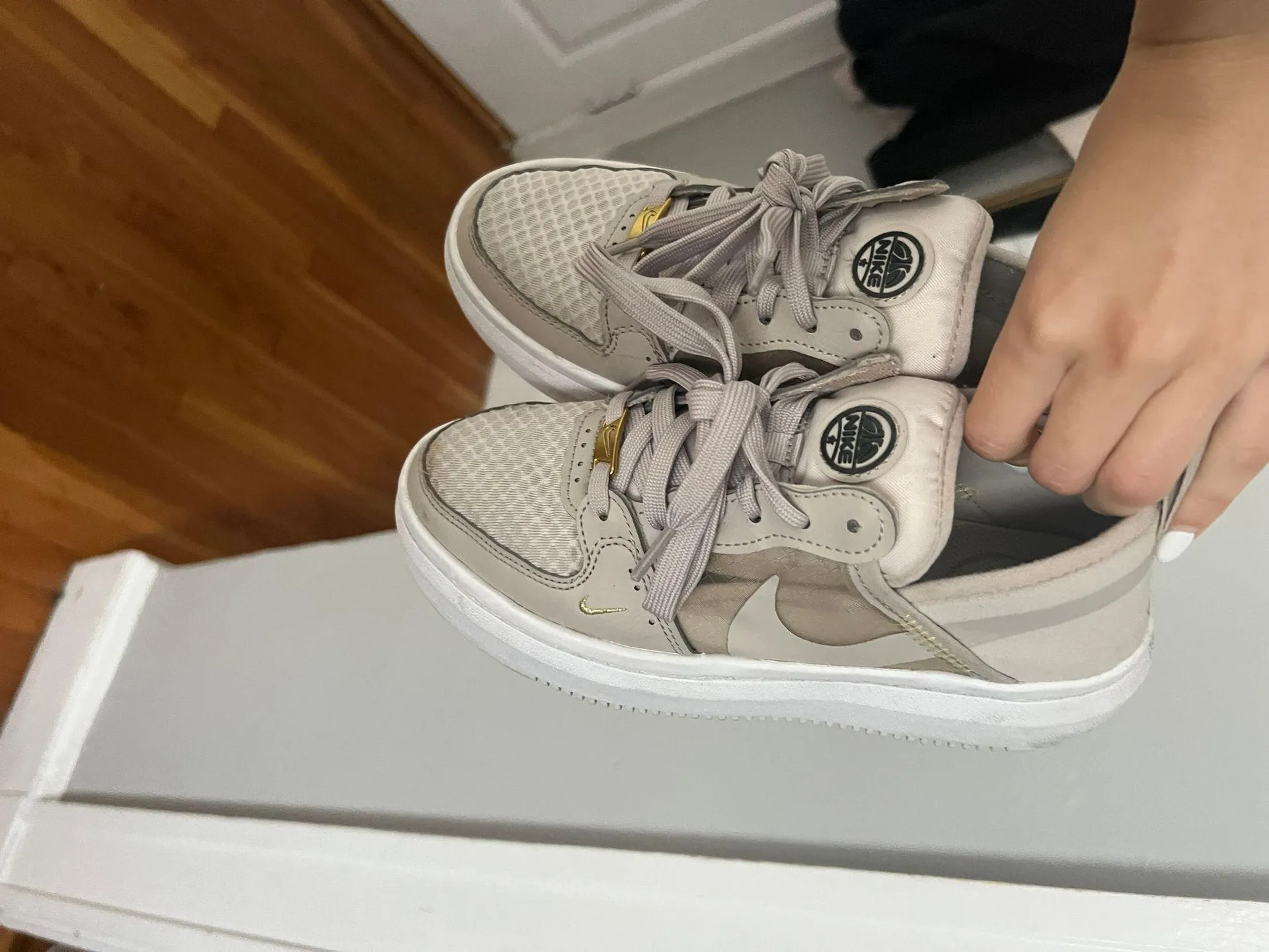 Nike Sneakers - Image 3