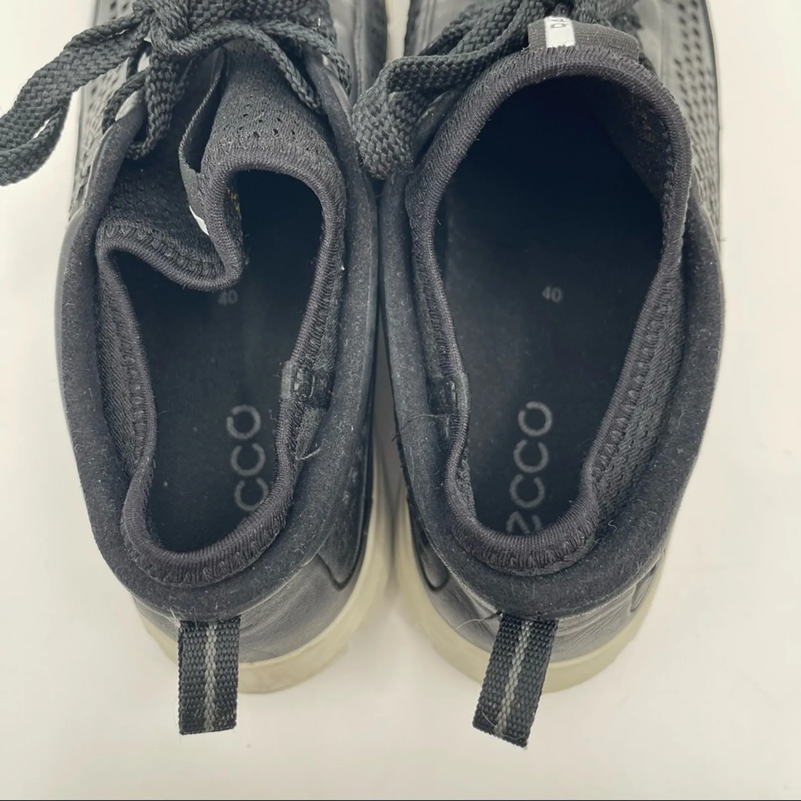 ECCO Women's Intrinsic Sneaker Pull On Black Perforated Shoes Lace SZ 40 (9-9.5) - Image 8