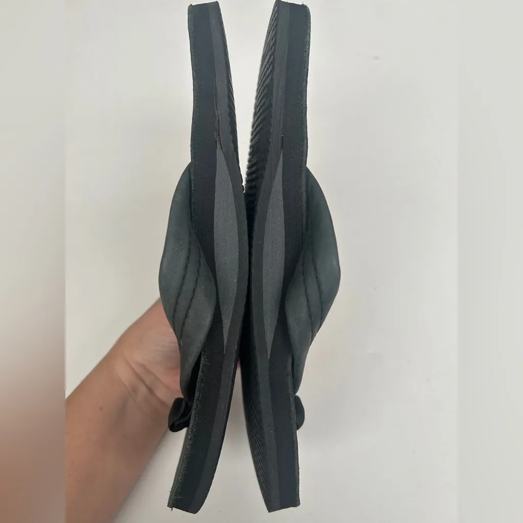 Rainbow flip flop Sandals Size Small - Image 2