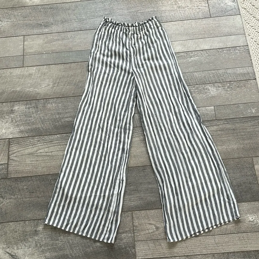 Size Small Blue and White Wide Leg High-Rise Pull-On Pants - Image 2