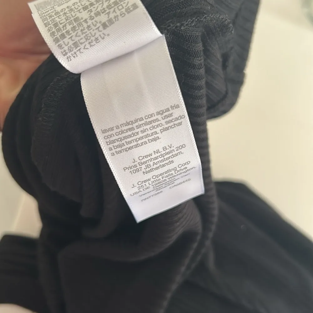 Cute and Simple Madewell Black Ribbed Long Sleeve Top - Image 9