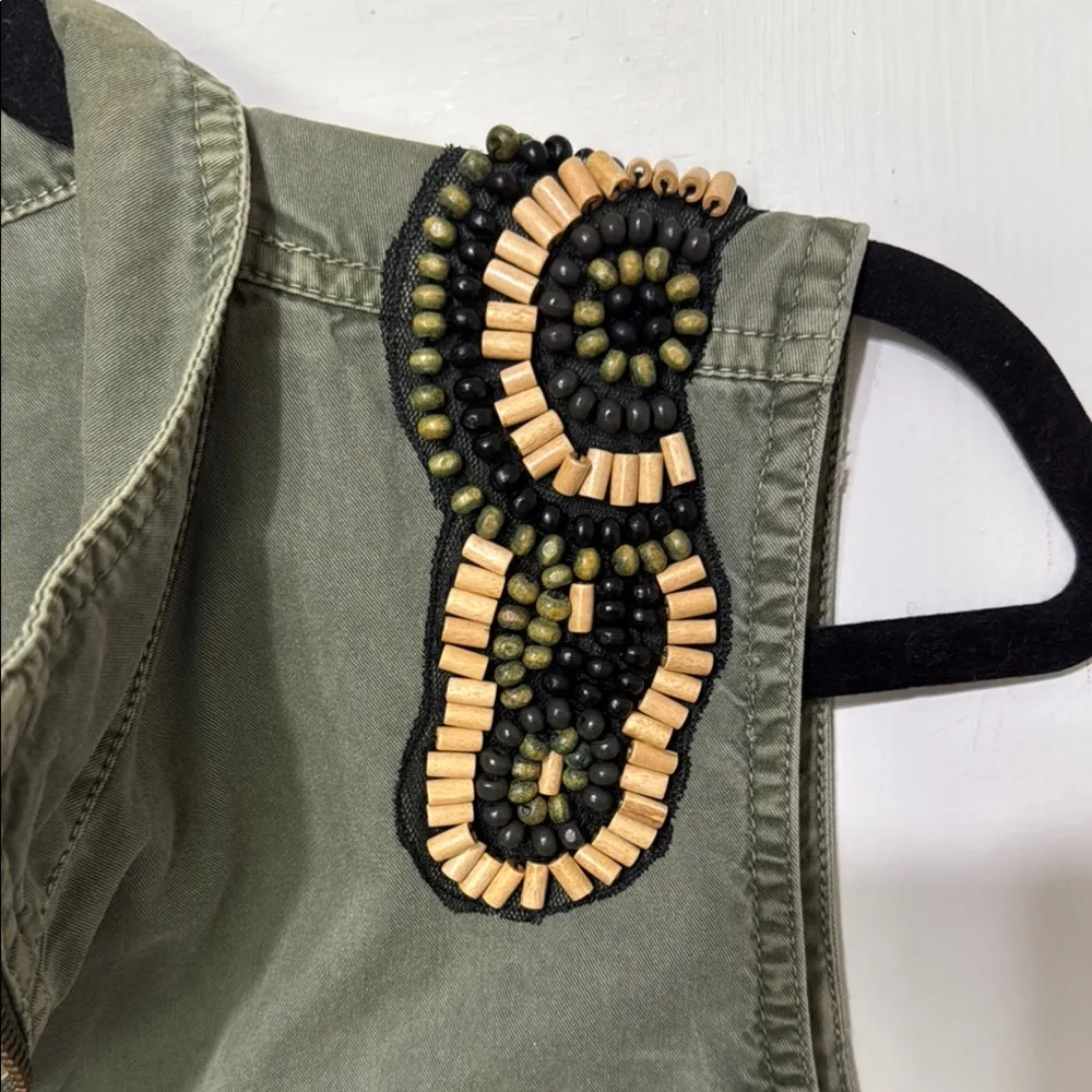 Ruff Hewn Olive Green Bead Embellished Vest Pockets Size Medium Chest 20” - Image 4