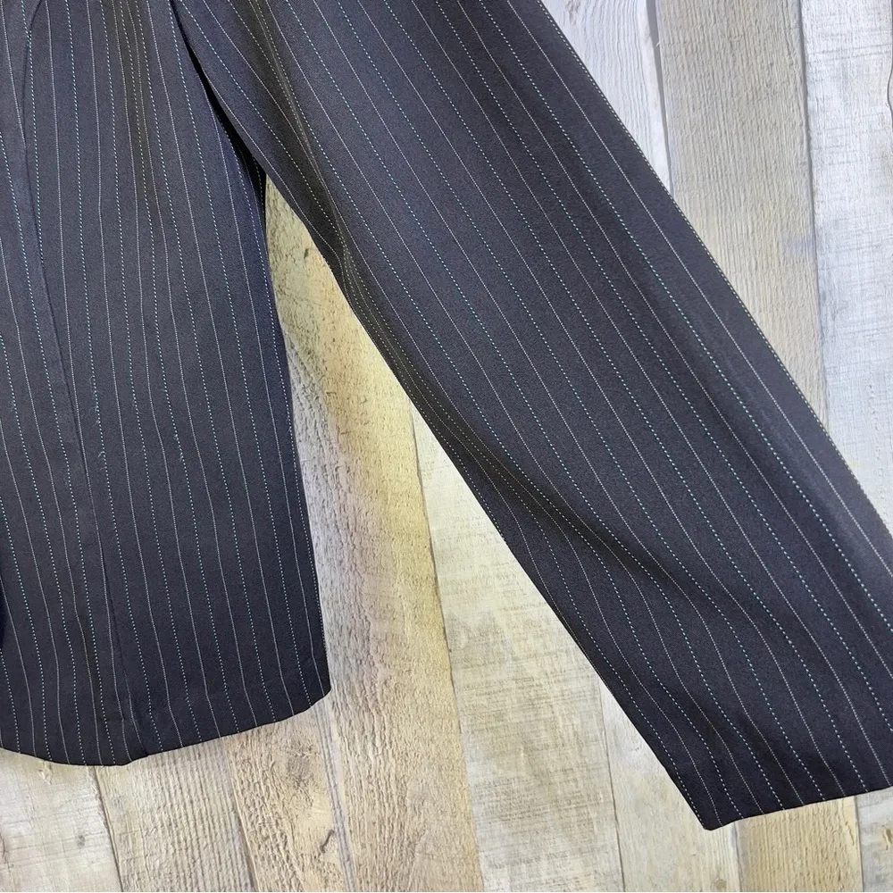 Studio 1940 SZ. 16 Black Button Front Jacket w/White Pin Stripe & Should… - Image 4