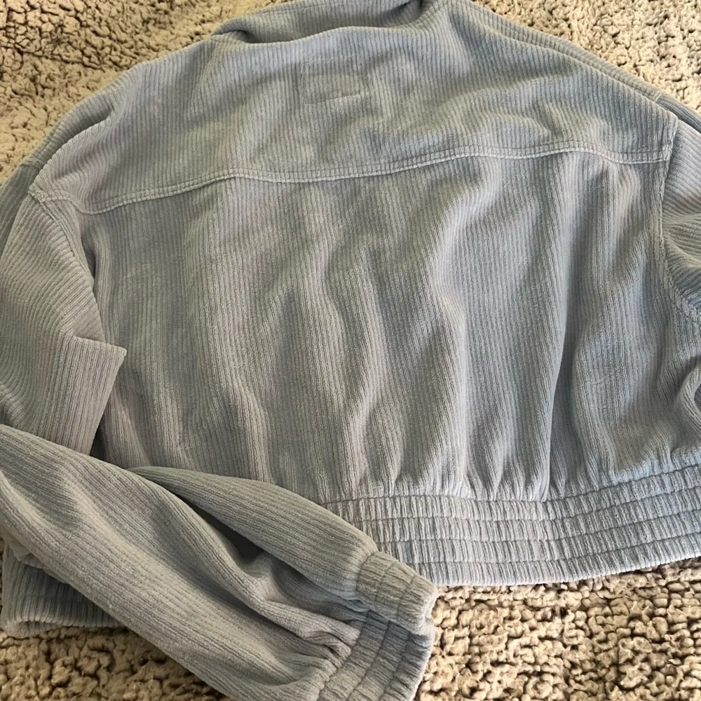 Aerie Blue Corduroy Cropped Jacket women’s medium - Image 3